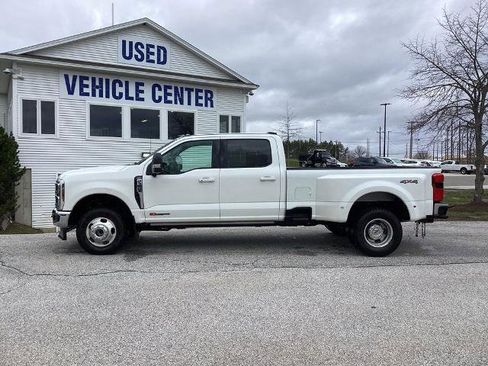 Certified 2025 Ford F350 Lariat w/ Lariat Ultimate Package AWD/4WD image 3