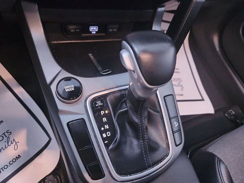 Certified 2021 Kia Seltos S image 19