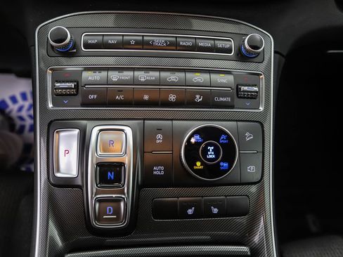 Used 2023 Hyundai Santa Fe SEL image 18