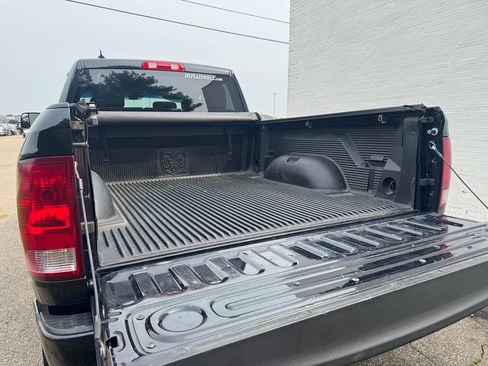 Used 2019 RAM 1500 Express w/ Wheel & Sound Group AWD/4WD image 24