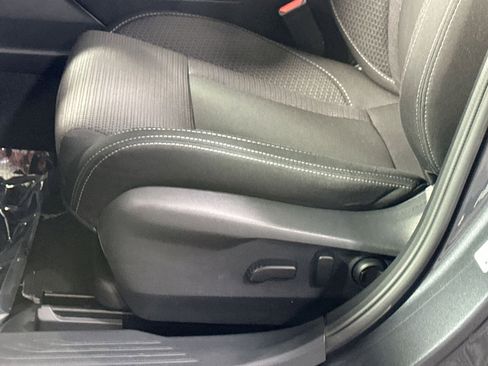 Used 2023 Subaru Outback Premium image 14