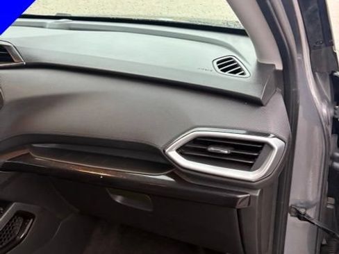 Used 2021 Chevrolet TrailBlazer LS AWD/4WD image 34