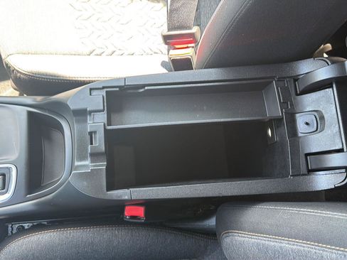 Used 2024 Chevrolet Equinox LT AWD/4WD image 16
