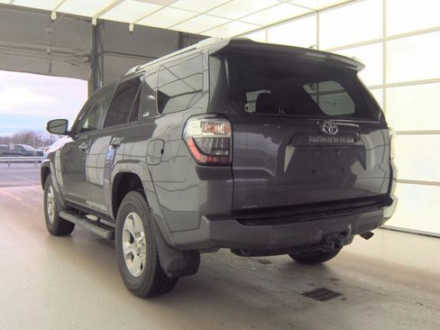 Used 2016 Toyota 4Runner SR5 Premium image 6