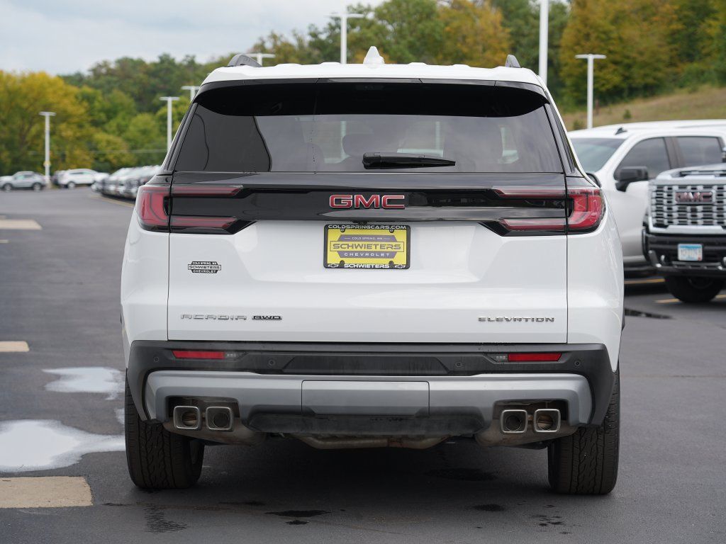 Certified 2026 GMC Acadia Elevation w/ Elevation Premium Package AWD/4WD image 4