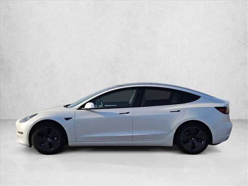 Used 2022 Tesla Model 3 Standard Range RWD image 8