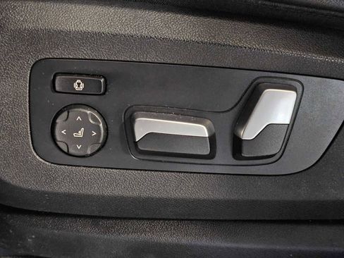 Used 2022 BMW X5 xDrive40i image 32