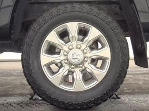 Used 2024 RAM 2500 Limited image 13