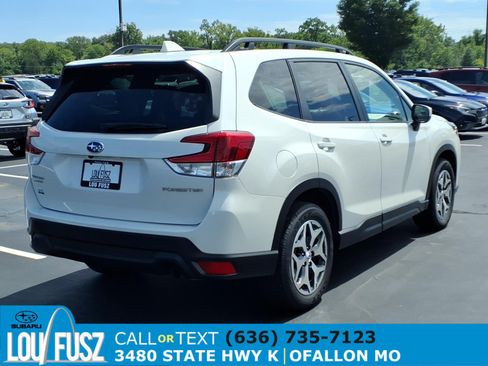 Used 2023 Subaru Forester Premium AWD/4WD image 30