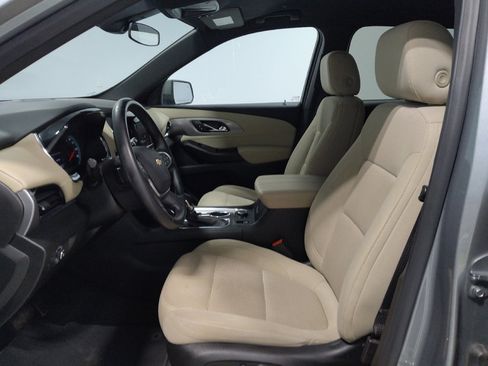 Used 2023 Chevrolet Traverse LT w/ LPO, Cargo Package AWD/4WD image 17