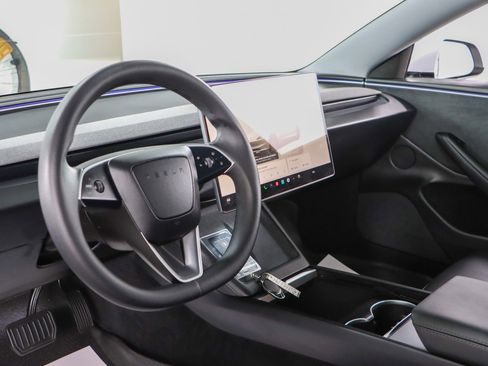 Used 2025 Tesla Model 3 Long Range image 20