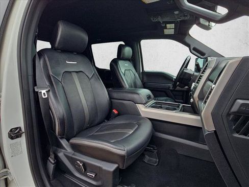 Used 2020 Ford F250 Platinum w/ FX4 Off-Road Package AWD/4WD image 18
