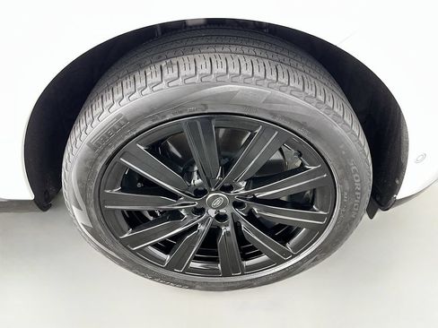 Used 2025 Land Rover Range Rover Autobiography AWD/4WD image 41