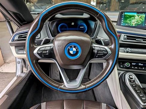Used 2019 BMW i8 Roadster image 20