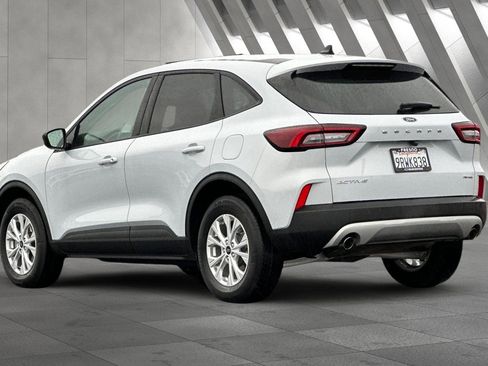 Used 2025 Ford Escape Active image 6
