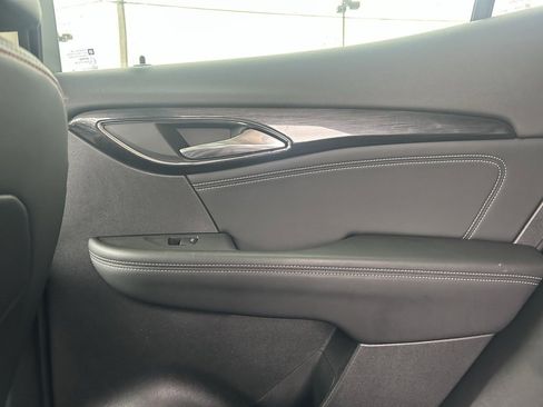 Used 2023 Buick Envision Essence w/ Sport Touring Package image 31