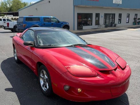 Used 2002 Pontiac Firebird Coupe w/ Opt Pkg image 1