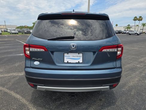 Used 2021 Honda Pilot EX image 5