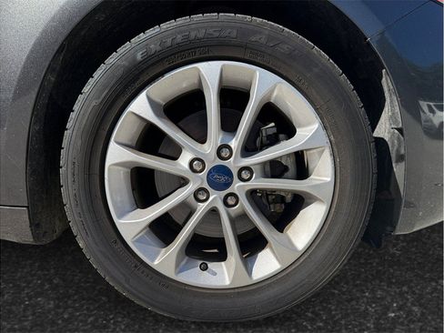 Used 2020 Ford Fusion SE FWD image 13