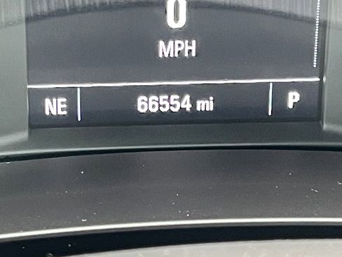 Used 2019 Chevrolet Malibu LT image 16