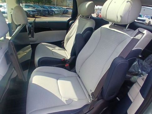 New 2026 Kia Carnival SX Prestige FWD image 23
