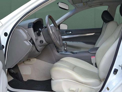 Used 2013 INFINITI G37 Journey w/ Premium Pkg image 18