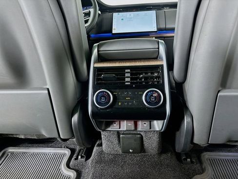 New 2025 Land Rover Range Rover Long Wheelbase SE AWD/4WD image 25