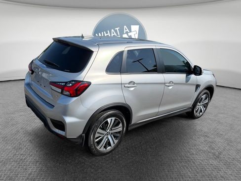 Used 2024 Mitsubishi Outlander Sport SE AWD/4WD image 3