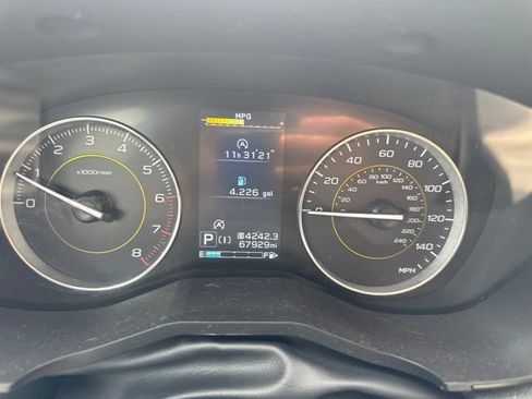 Used 2022 Subaru Crosstrek 2.5i Sport w/ Moonroof Package AWD/4WD image 7