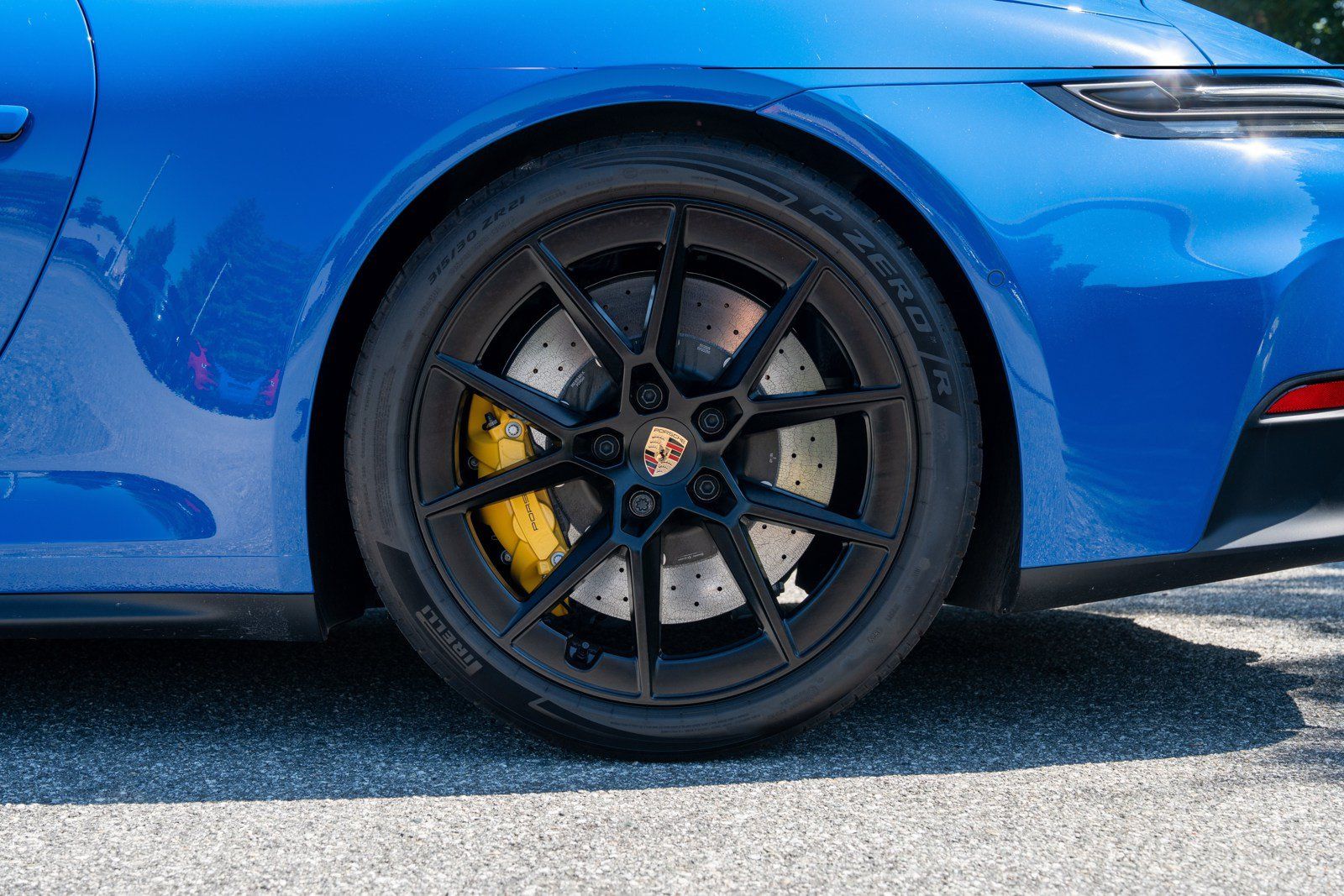 Certified 2026 Porsche 911 Targa 4 GTS AWD/4WD image 13