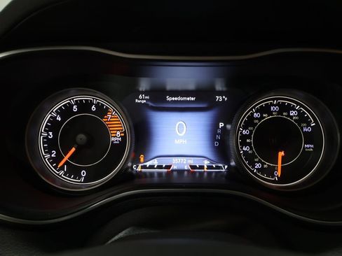 Used 2019 Jeep Cherokee Limited AWD/4WD image 39