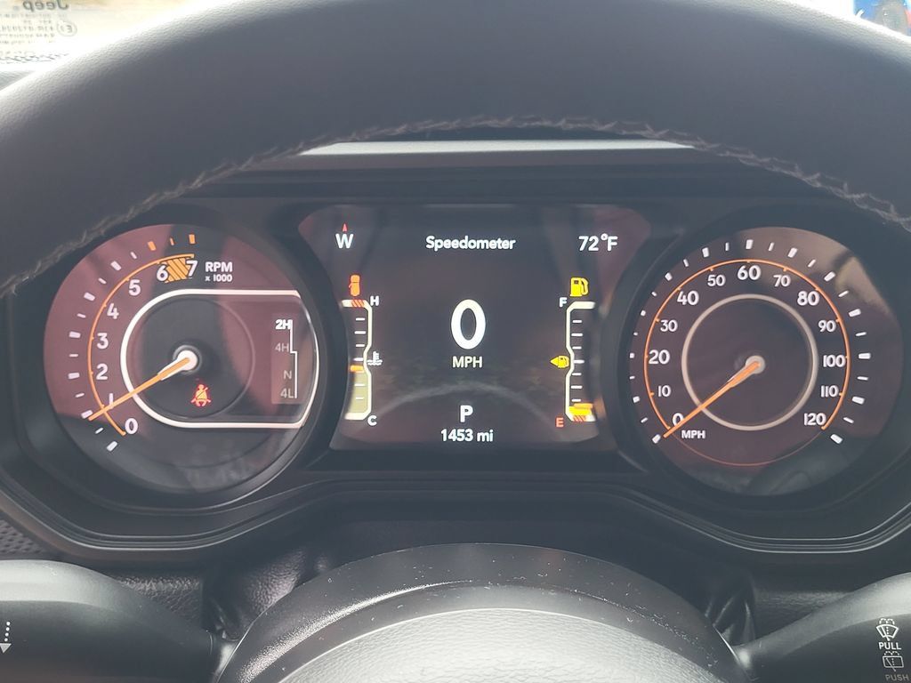 Used 2026 Jeep Wrangler Rubicon AWD/4WD image 19