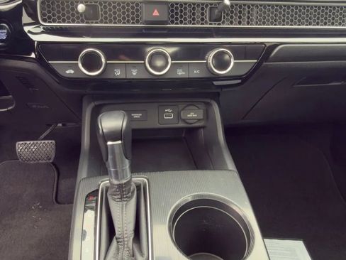 Used 2022 Honda Civic EX image 13