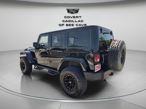 Used 2013 Jeep Wrangler Unlimited Rubicon w/ Connectivity Group image 7
