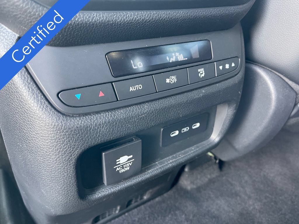 Certified 2025 Honda Pilot TrailSport image 21