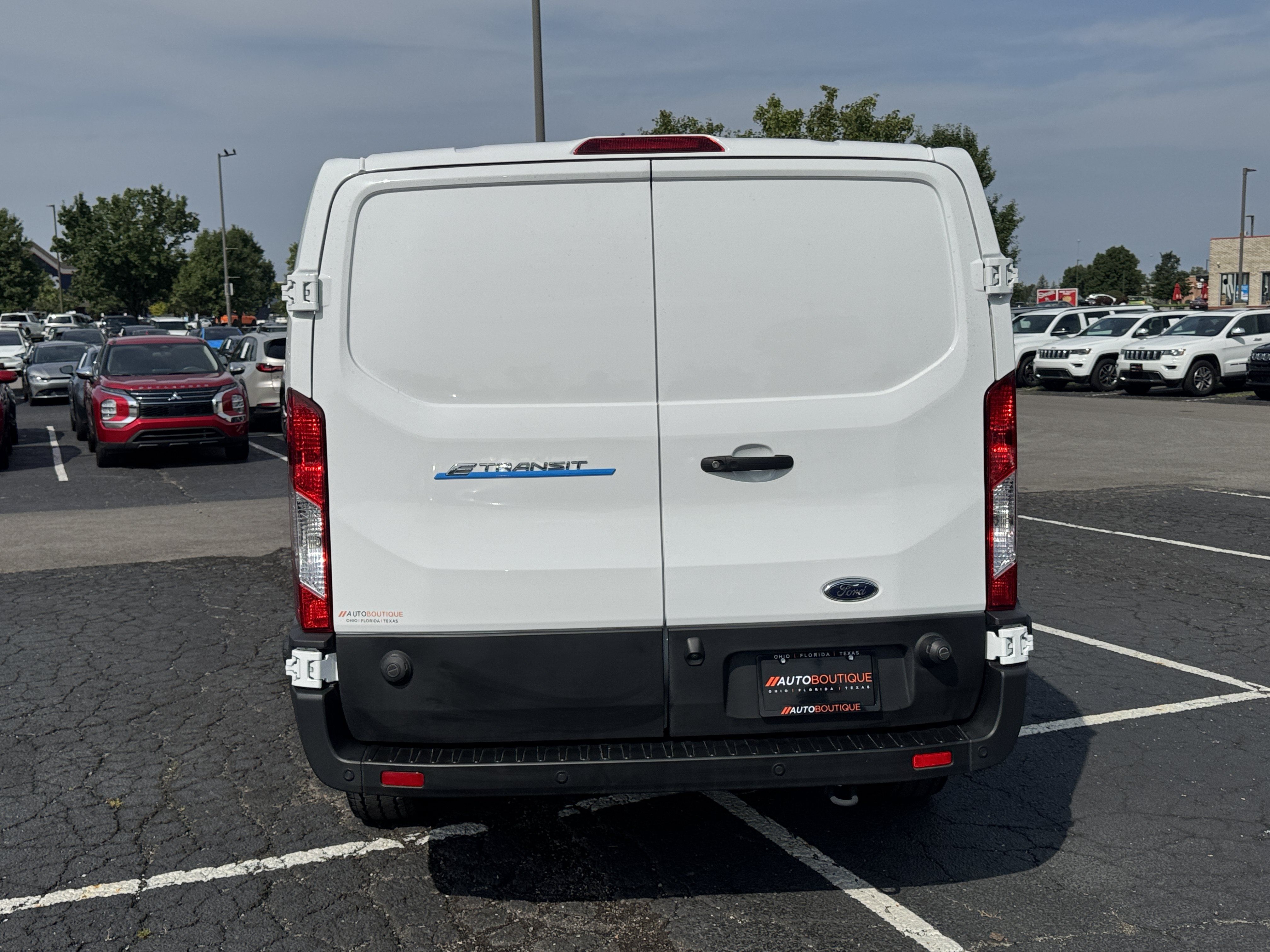 Used 2024 Ford E-Transit Low Roof RWD image 10