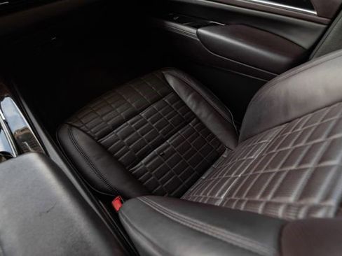 Certified 2023 Cadillac Escalade ESV Sport Platinum w/ LPO, ONYX Package image 29