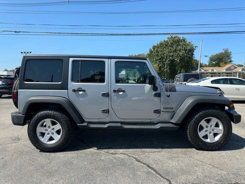 Used 2017 Jeep Wrangler Unlimited Sport w/ Quick Order Package 24S image 7