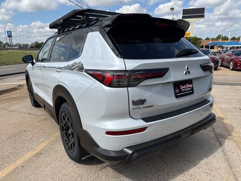 New 2026 Mitsubishi Outlander Trail Edition image 6