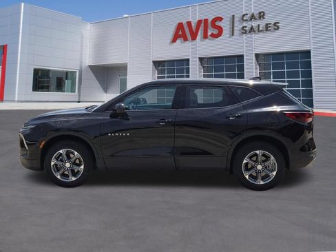 Used 2025 Chevrolet Blazer LT FWD image 10