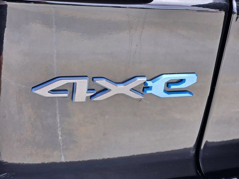 Used 2024 Jeep Wrangler Unlimited Rubicon 4xe AWD/4WD image 12