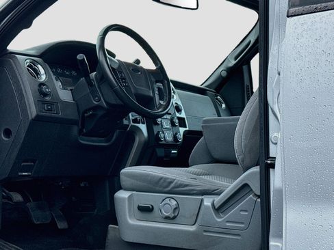 Used 2014 Ford F150 XLT w/ Equipment Group 302A Luxury AWD/4WD image 11