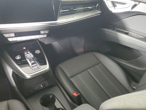 Used 2024 Audi Q4 e-tron Premium Plus image 17