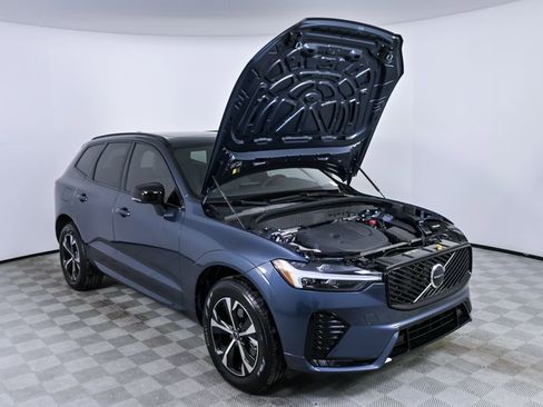 Certified 2026 Volvo XC60 B5 Core image 33