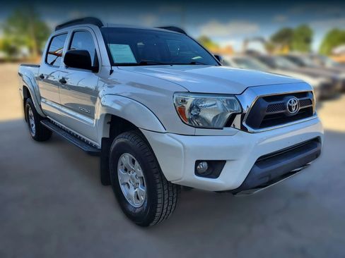 Used 2015 Toyota Tacoma PreRunner w/ TRD Off-Road Package image 13