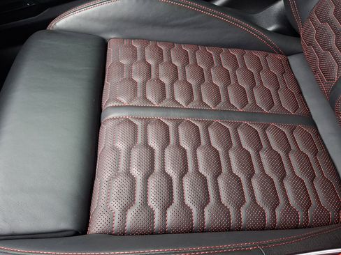 Used 2024 Audi RS 6 performance image 26