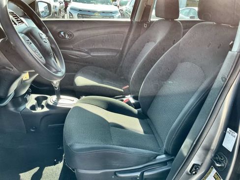 Used 2018 Nissan Versa SV FWD image 15