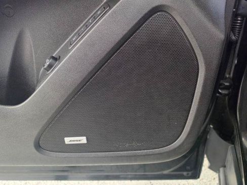Used 2018 Chevrolet Equinox Premier FWD image 40