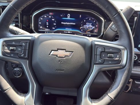 Used 2024 Chevrolet Silverado 2500 LTZ AWD/4WD image 14