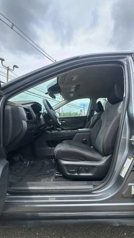 Used 2021 Nissan Rogue SV AWD/4WD image 11